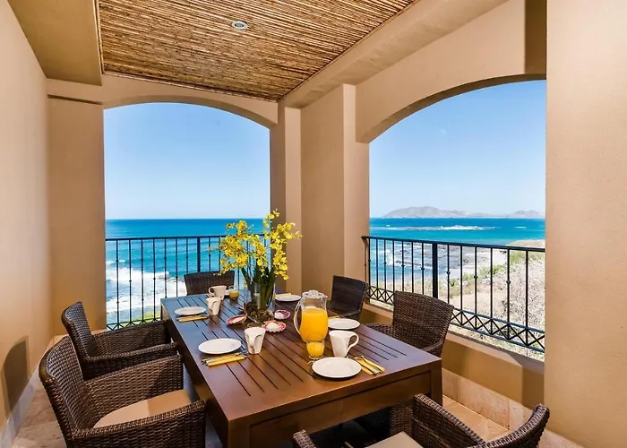 Hotel Crystal Sands 504